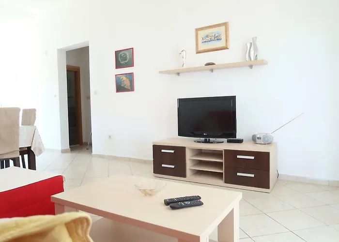 Apartments Maras