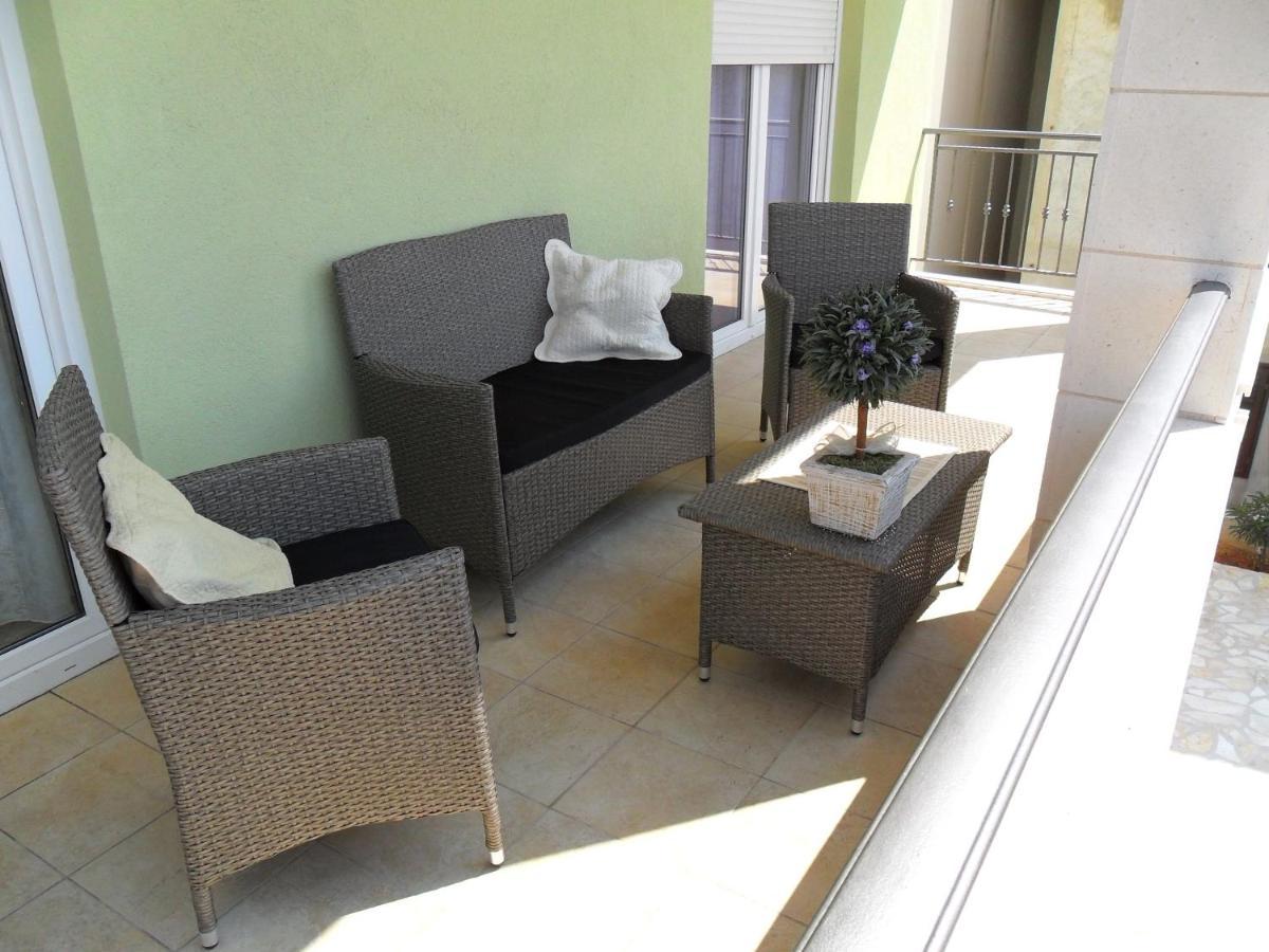 Apartment Maras *